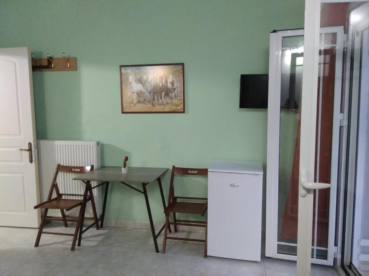 Valta'S Room 3 Palairos Ngoại thất bức ảnh